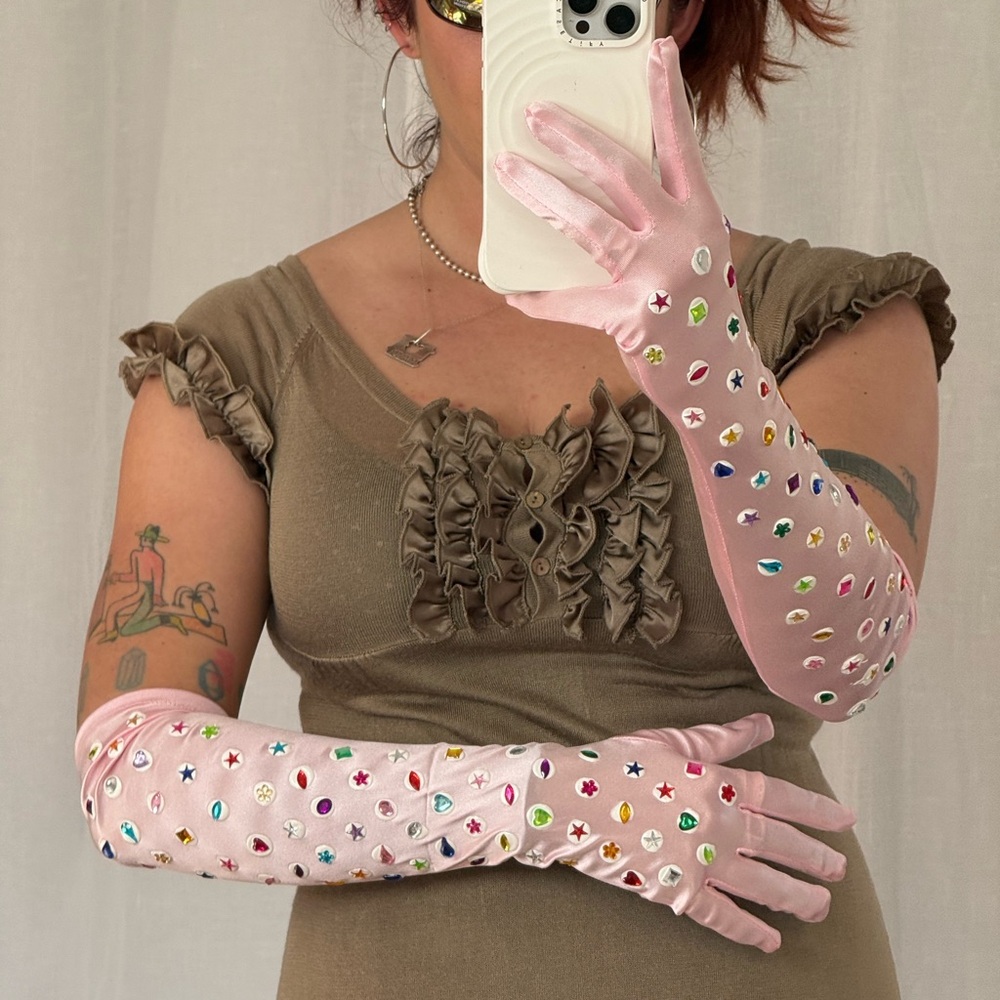 ✨ Hand-Painted Rhinestone Opera Gloves ✨ - Picture 3 of 4